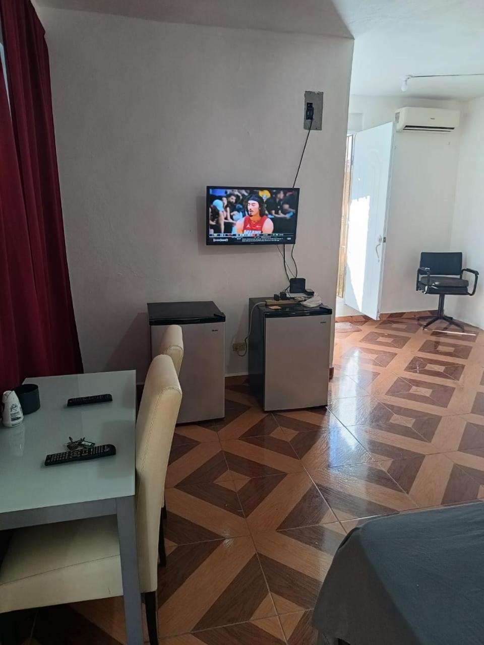 Bchome Hostal Бока-Чика Екстер'єр фото